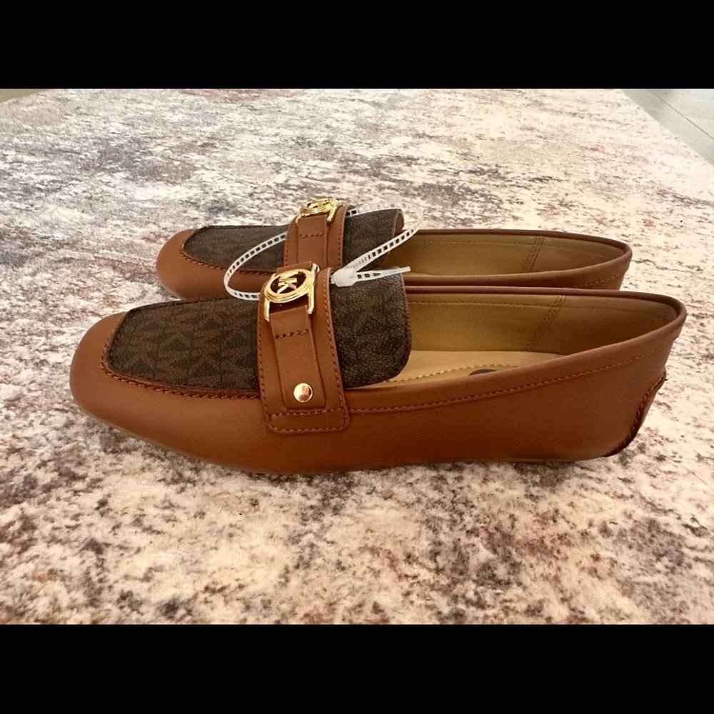 Michael Kors Brown and Tan Loafers size 9 - Picture 2 of 5